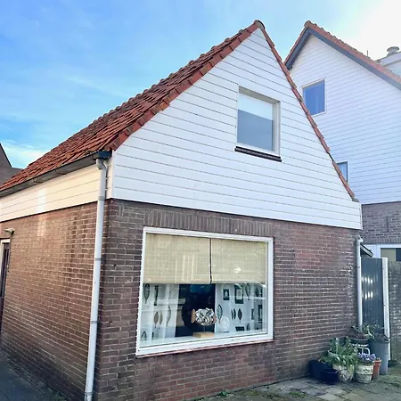 Beach House Met Parkeerplaats In Het Centrum Egmond aan Zee Exterior photo